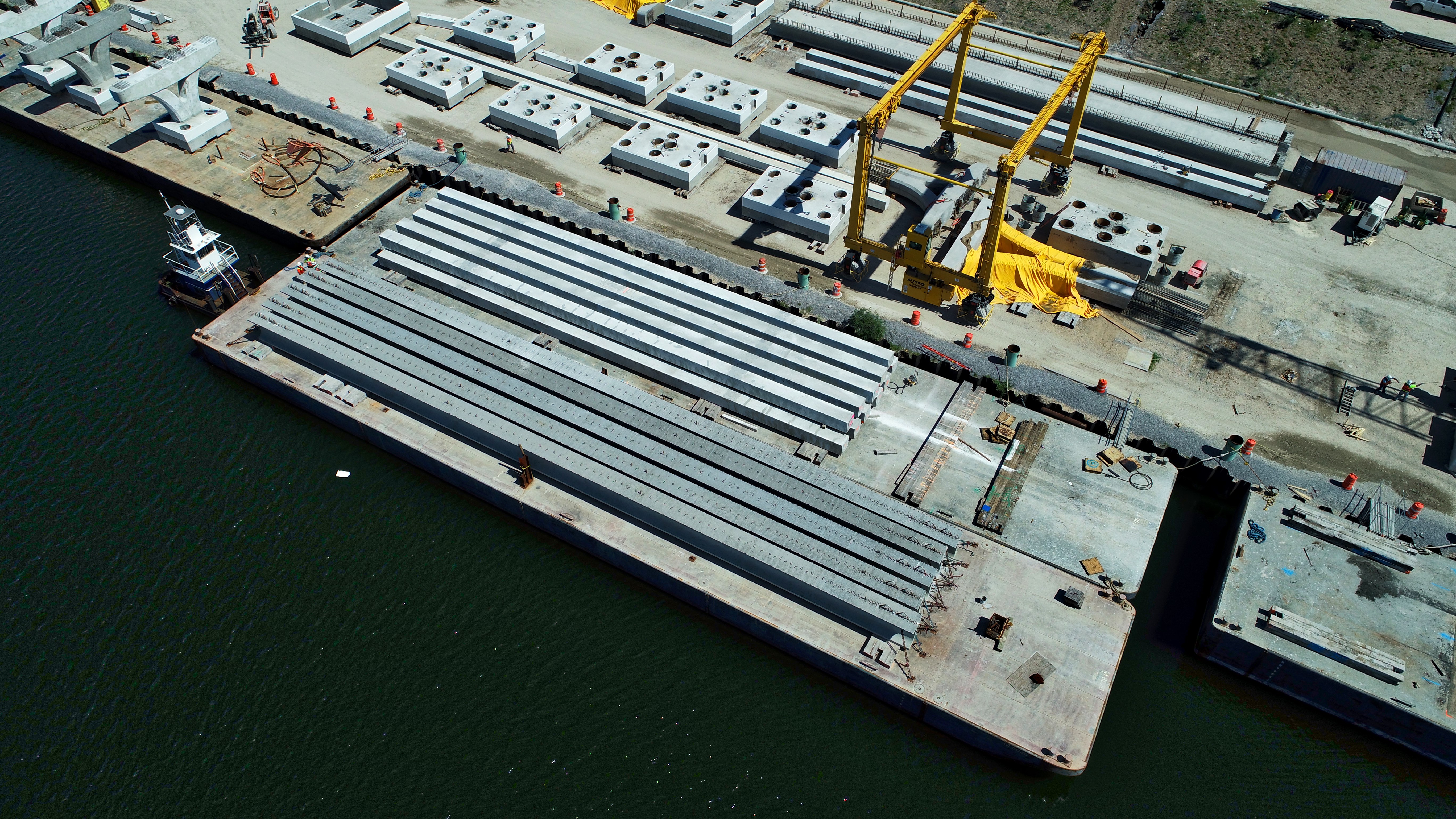 Construction Barge Services